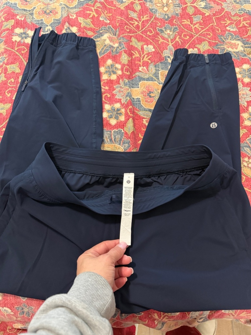 lululemon athletica Navy Women’s Lightweight Jogger Pants